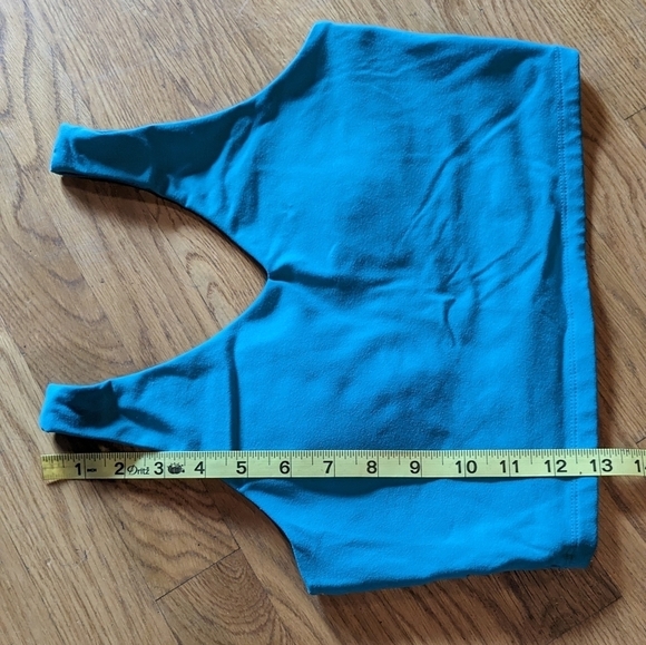 Small Teal Wrap Back Sport Tank Top Bra w/ Cup Inserts - Picture 4 of 5